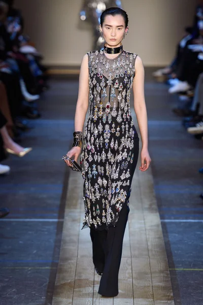 Look 33